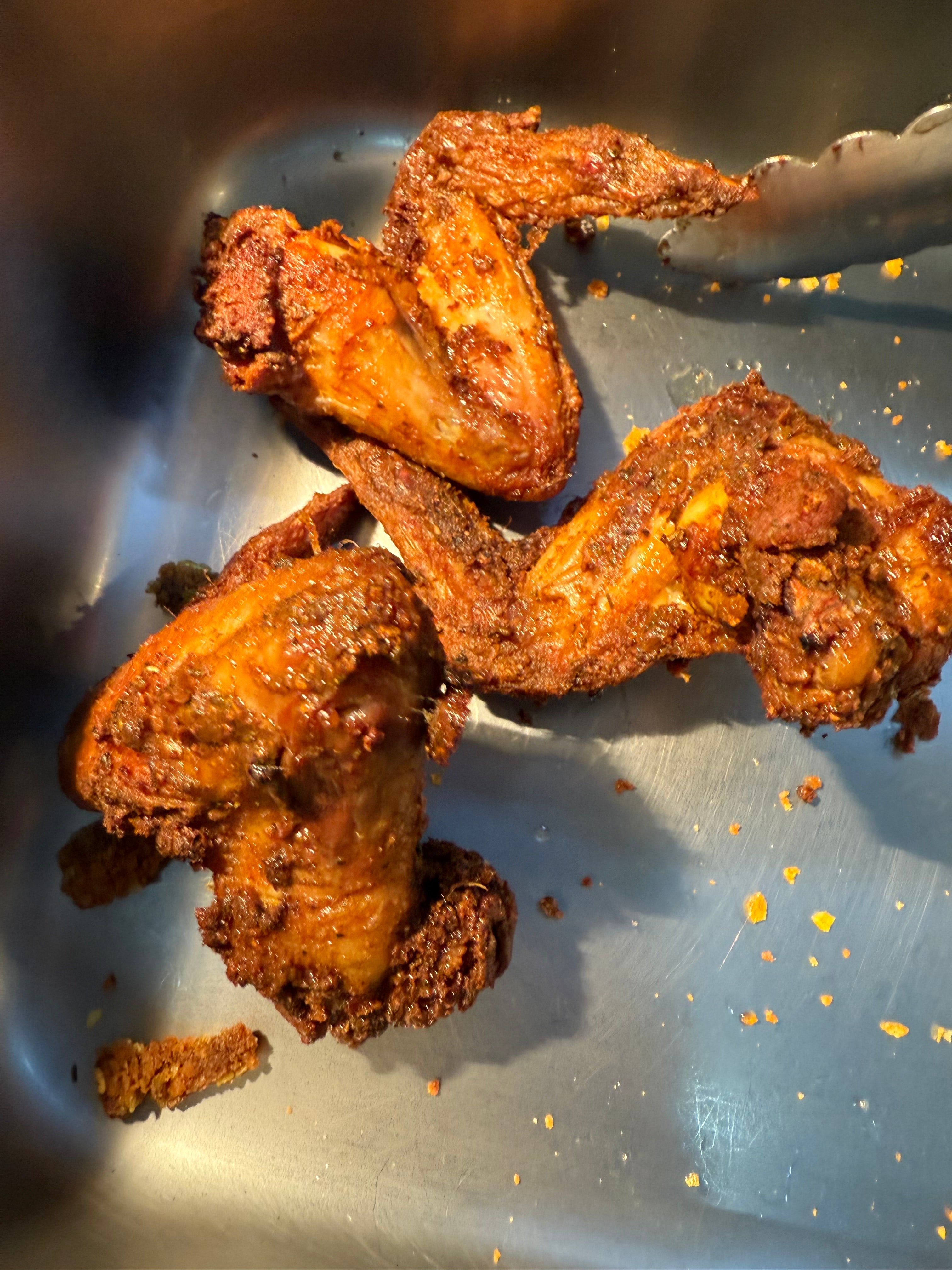 Pilon de Poulet, Ailes de Poulet, Cuisses de Poulet,Cuisses Barbecue, Cuisses Pané, Ailes de Dindes, Wings , Tenders , Frites maisons, Riz, Pattes, Grillades, Gaufres, Bubble Waffle , Hot-Dog